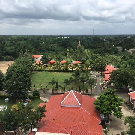 Ellora Heritage Resort Bagian luar foto
