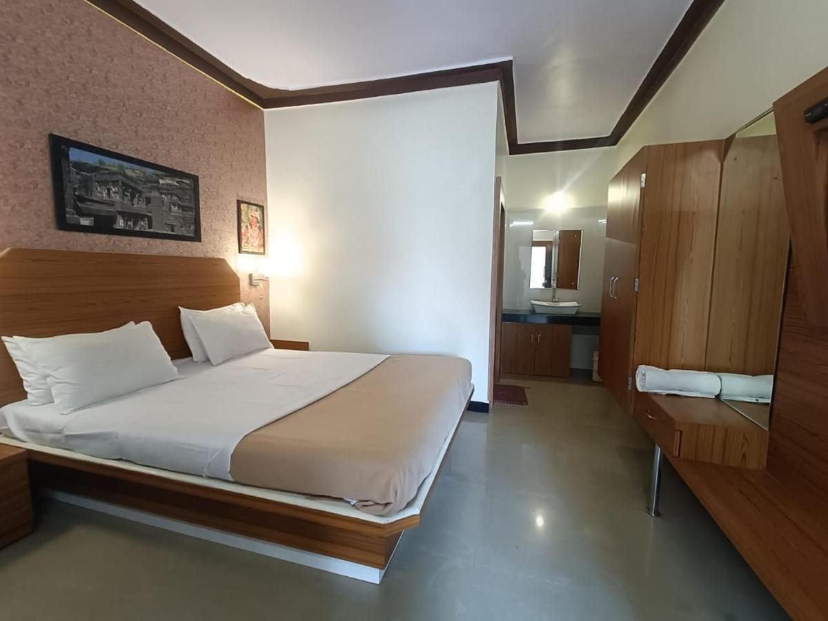 Ellora Heritage Resort Bagian luar foto