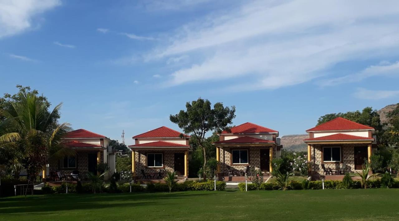 Ellora Heritage Resort Bagian luar foto