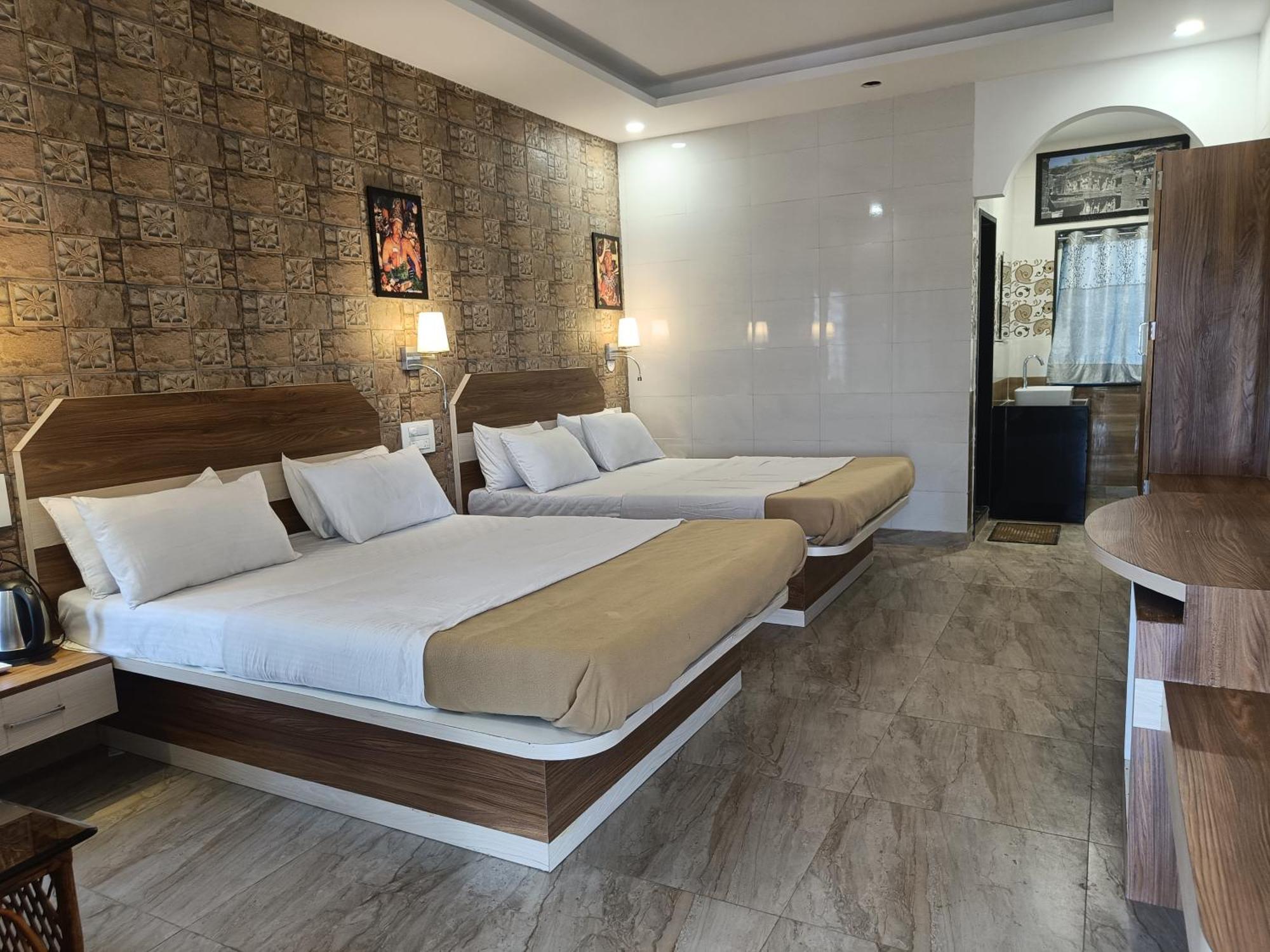 Ellora Heritage Resort Bagian luar foto